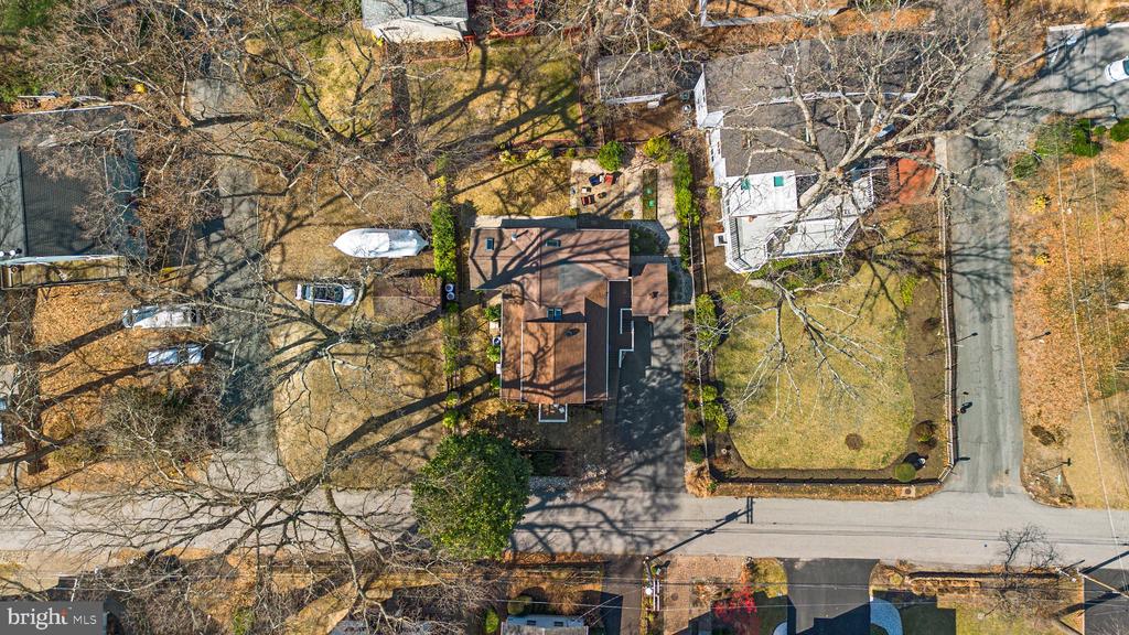 720 N RIVERSIDE DRIVE