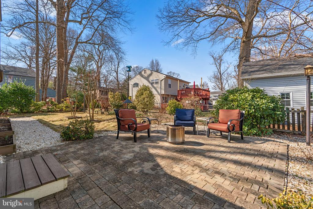 720 N RIVERSIDE DRIVE