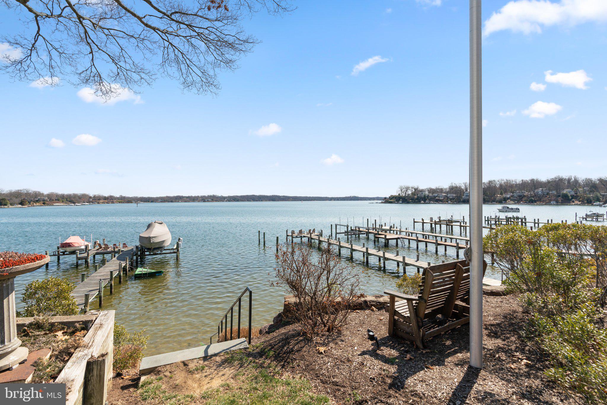 720 N RIVERSIDE DRIVE