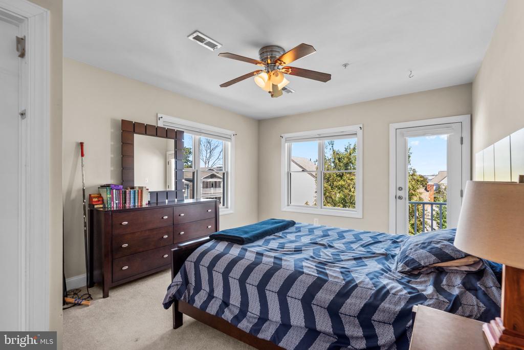 405 FIRST STREET
