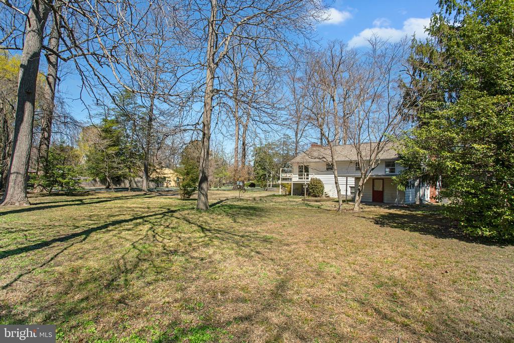 1542 SHIPSVIEW ROAD