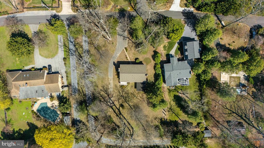 1542 SHIPSVIEW ROAD