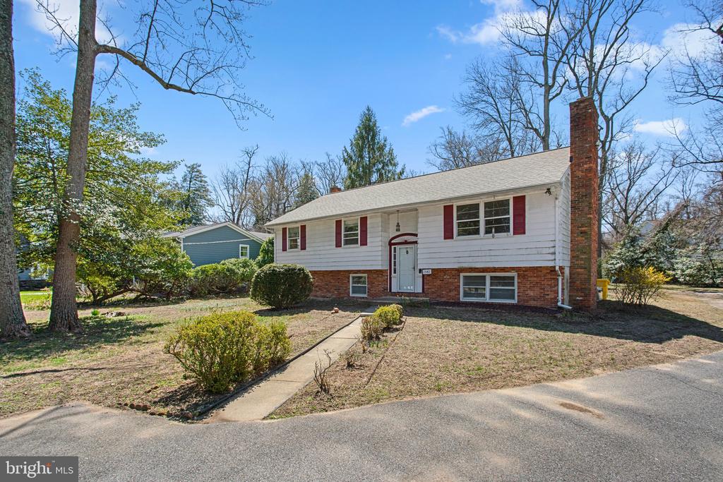 1542 SHIPSVIEW ROAD