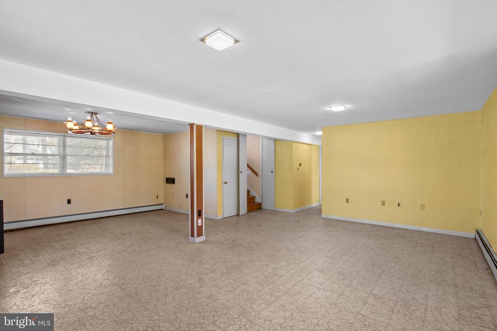 1542 SHIPSVIEW ROAD