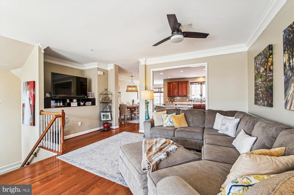 481 PENWOOD DRIVE