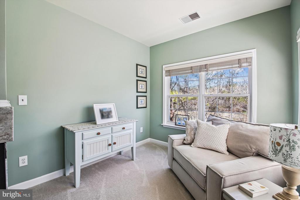 481 PENWOOD DRIVE