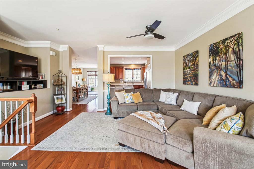 481 PENWOOD DRIVE