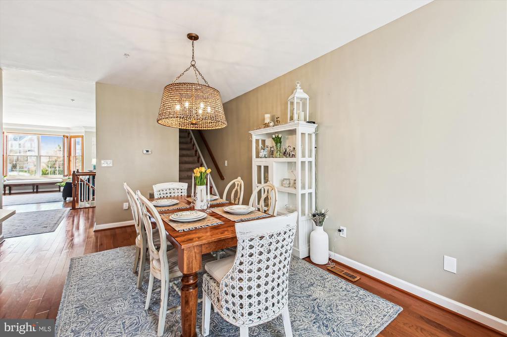 481 PENWOOD DRIVE