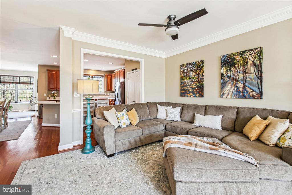 481 PENWOOD DRIVE