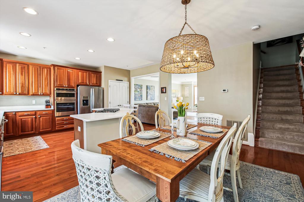 481 PENWOOD DRIVE