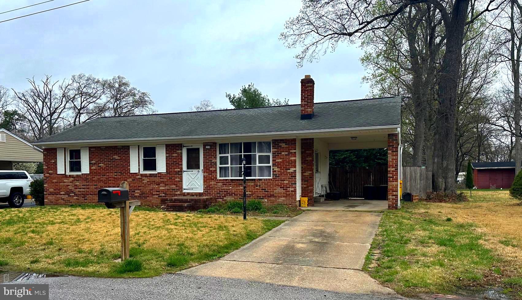 523 SUNSET KNOLL ROAD