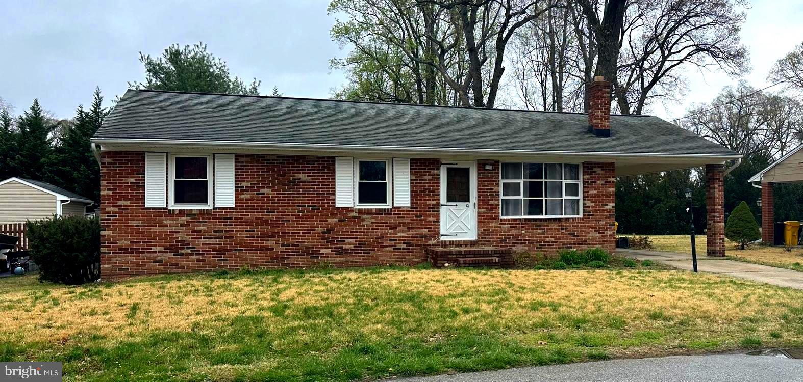 523 SUNSET KNOLL ROAD