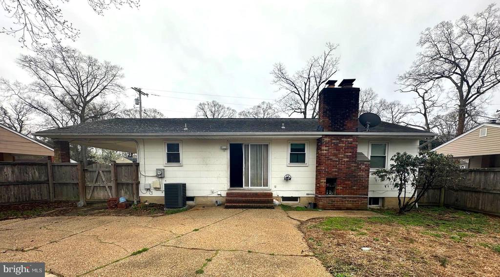 523 SUNSET KNOLL ROAD