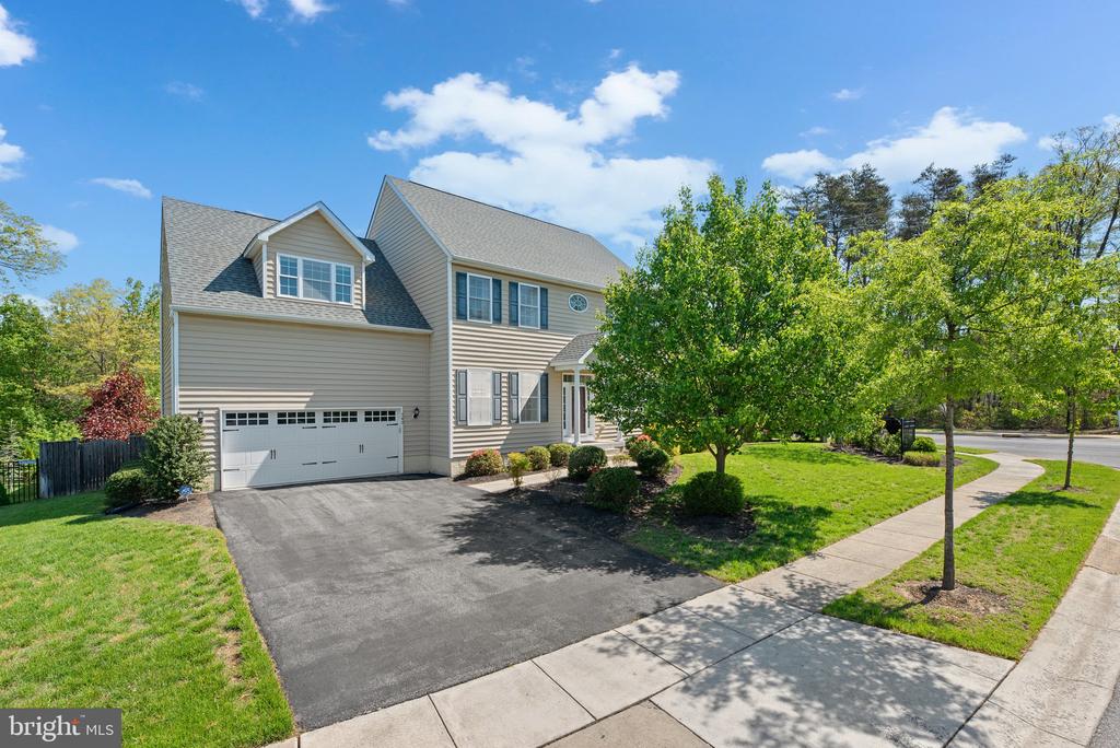 302 LISTMAN COURT