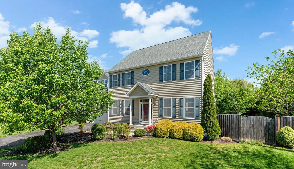 302 LISTMAN COURT