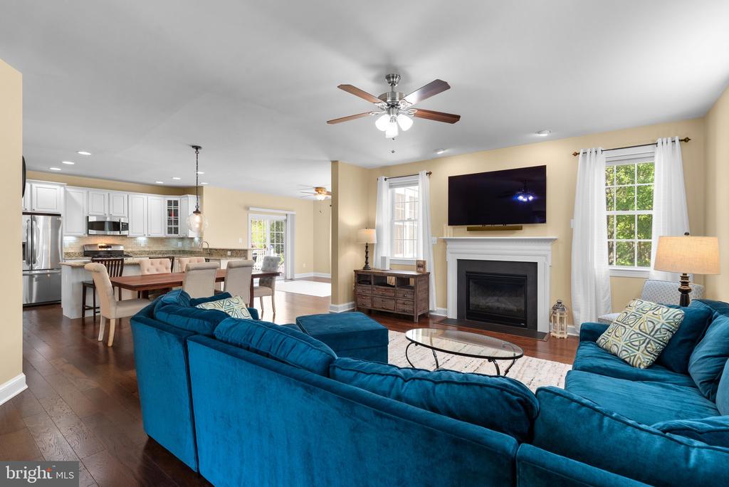 302 LISTMAN COURT