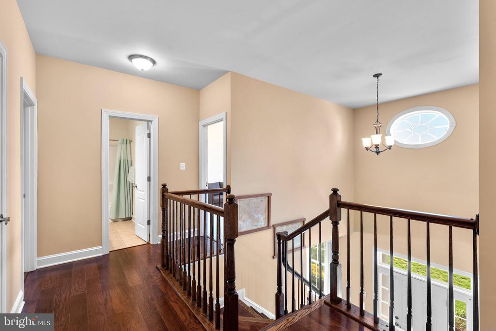 302 LISTMAN COURT