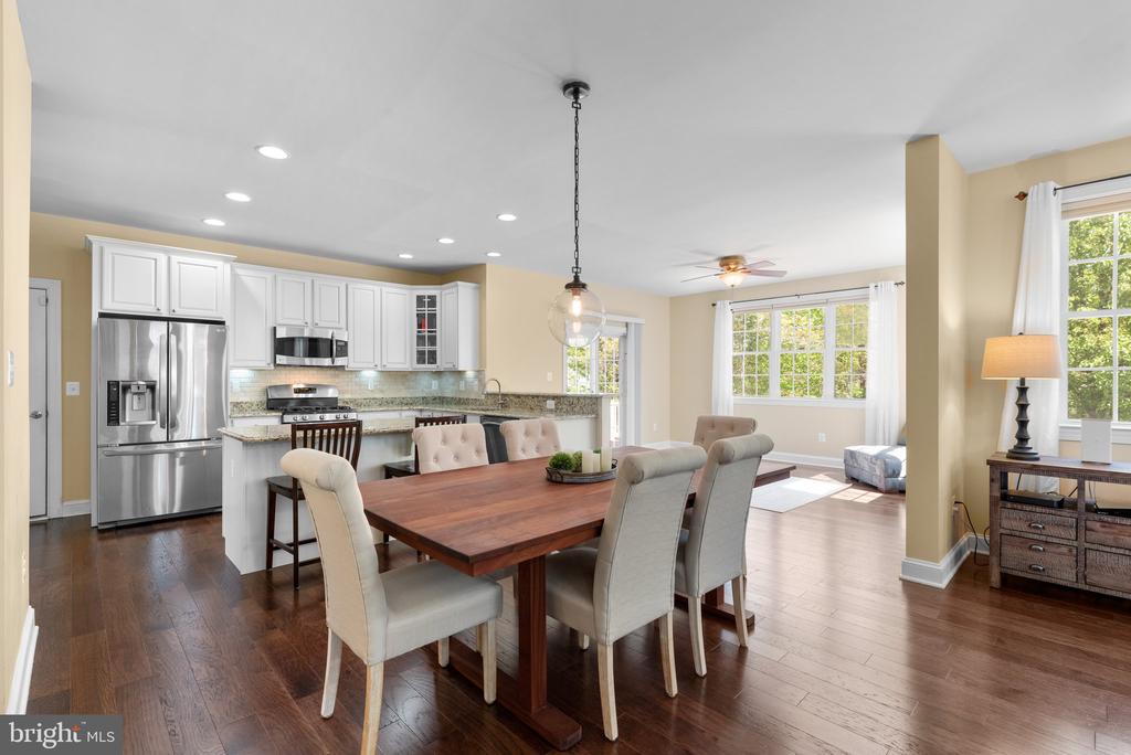 302 LISTMAN COURT