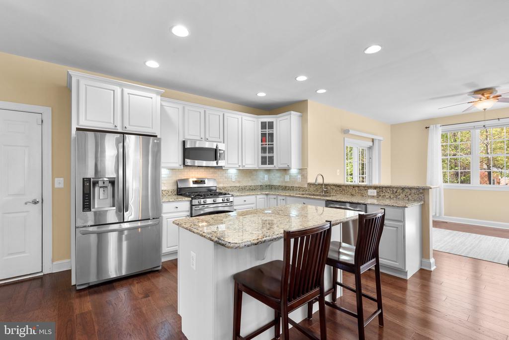 302 LISTMAN COURT