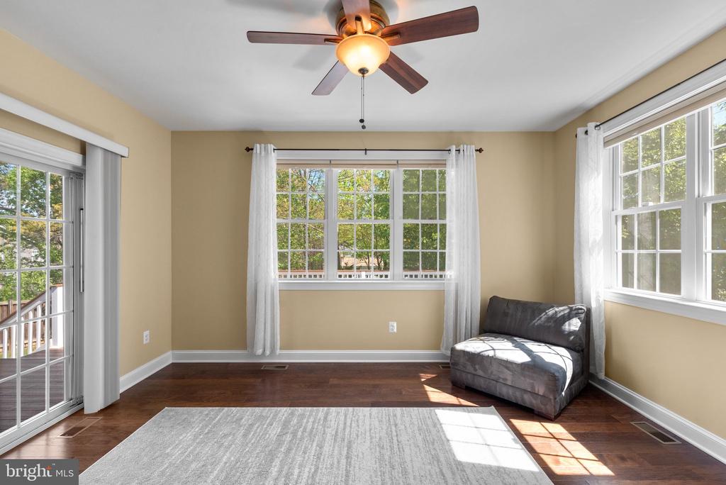 302 LISTMAN COURT