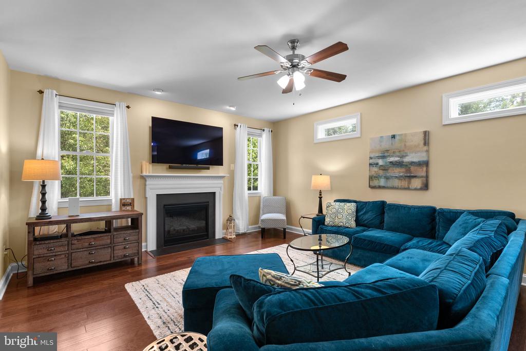 302 LISTMAN COURT