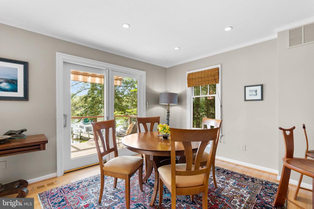 735 DIVIDING ROAD