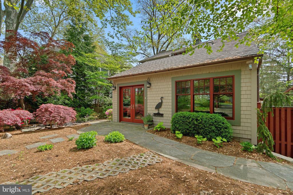 735 DIVIDING ROAD