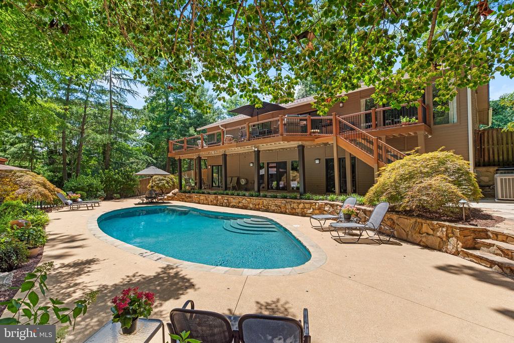 430 RIVENDELL LANE