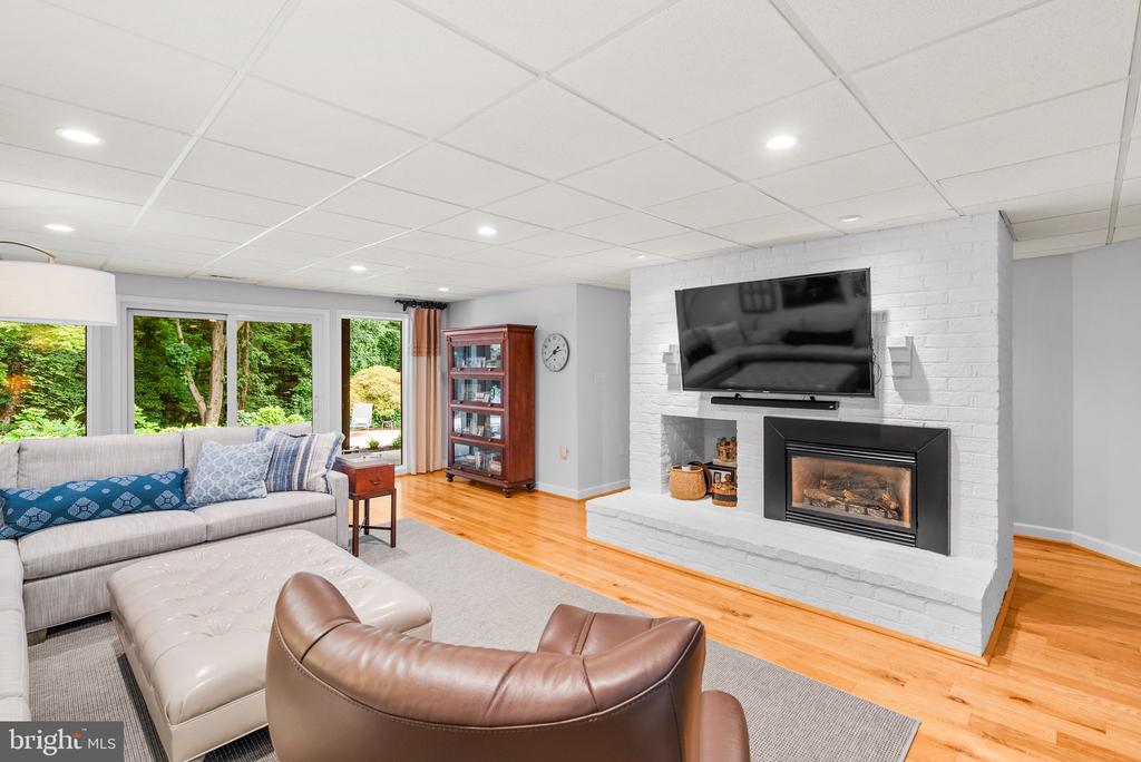 430 RIVENDELL LANE