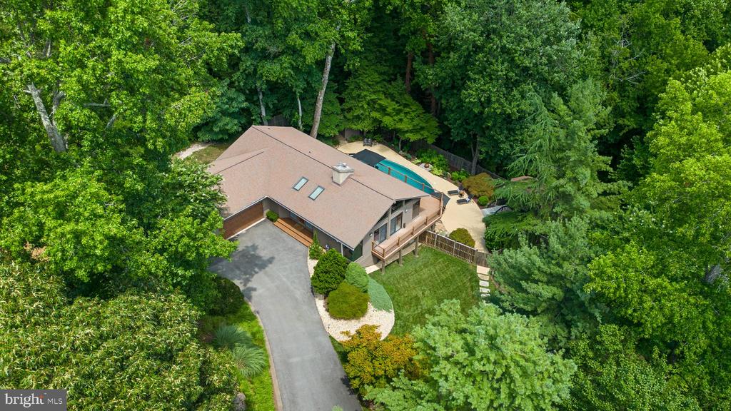 430 RIVENDELL LANE