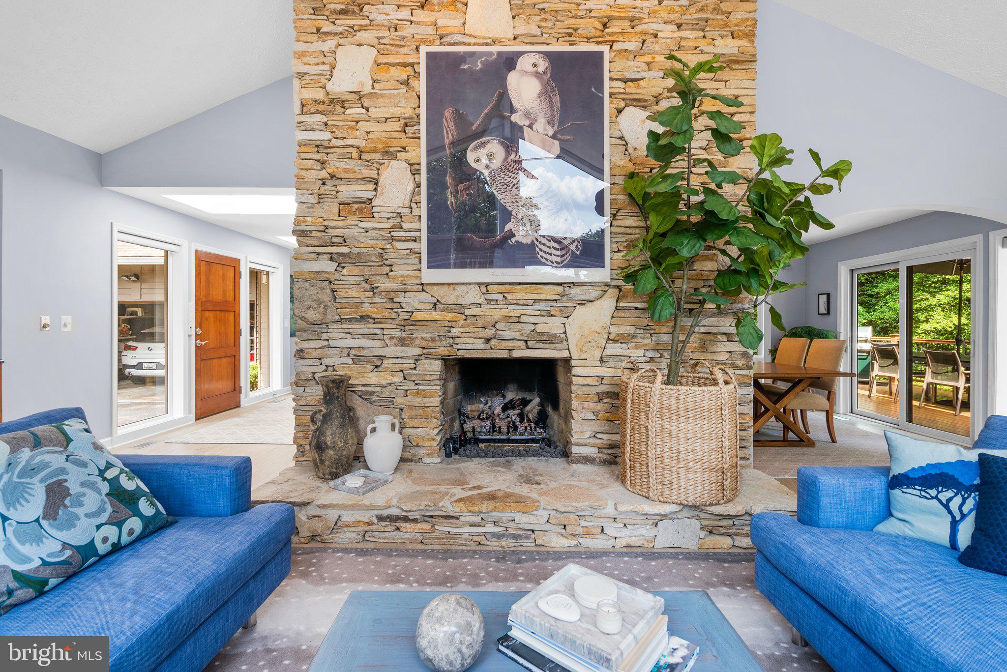 430 RIVENDELL LANE