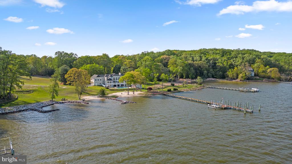 285 EAGLE HILL ROAD