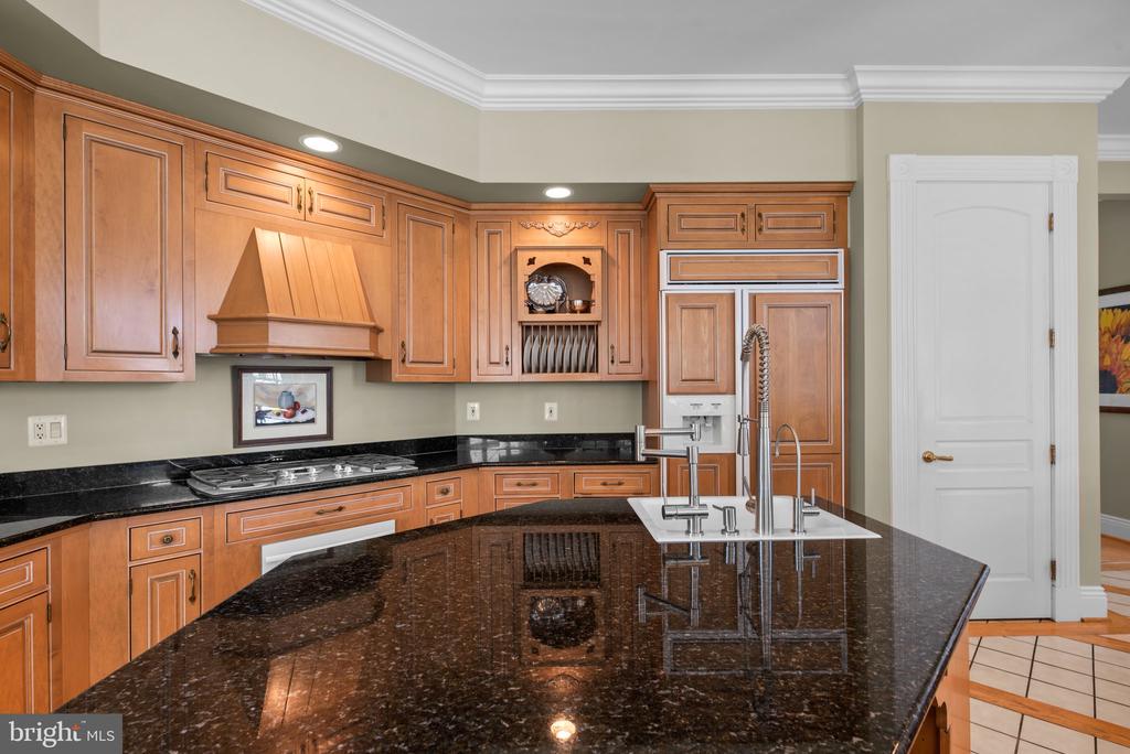 285 EAGLE HILL ROAD