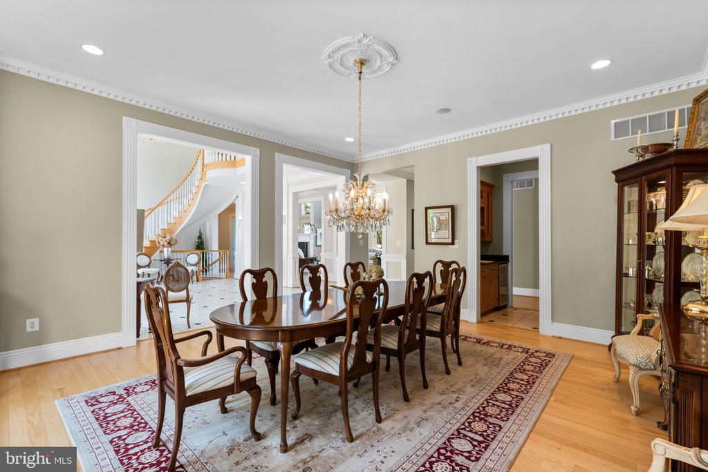 285 EAGLE HILL ROAD
