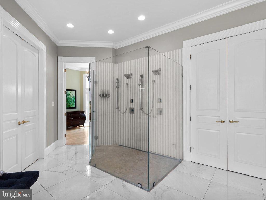285 EAGLE HILL ROAD