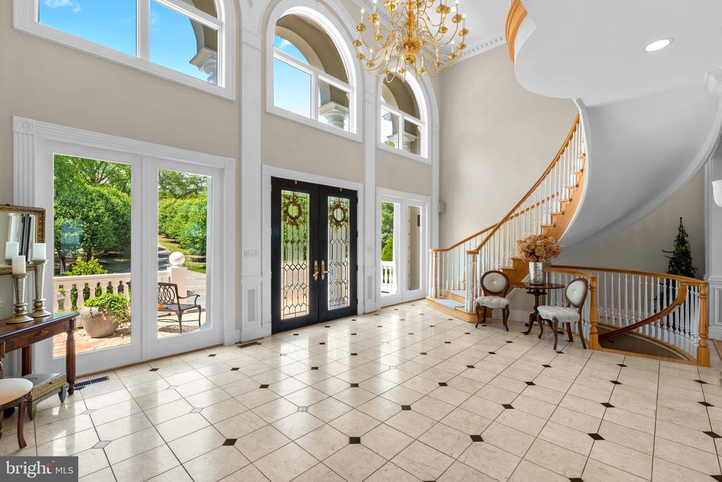 285 EAGLE HILL ROAD