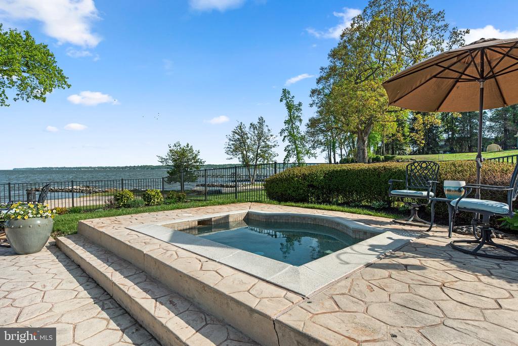 285 EAGLE HILL ROAD