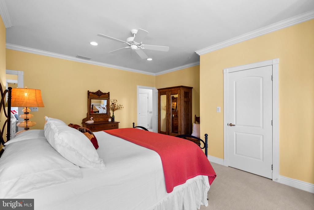 285 EAGLE HILL ROAD