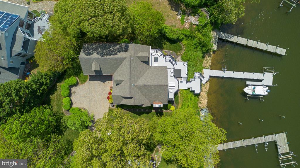 910 LYNCH DRIVE