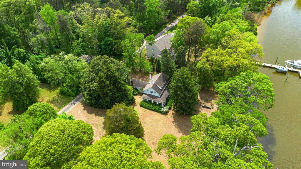 406 HENDERSON ROAD