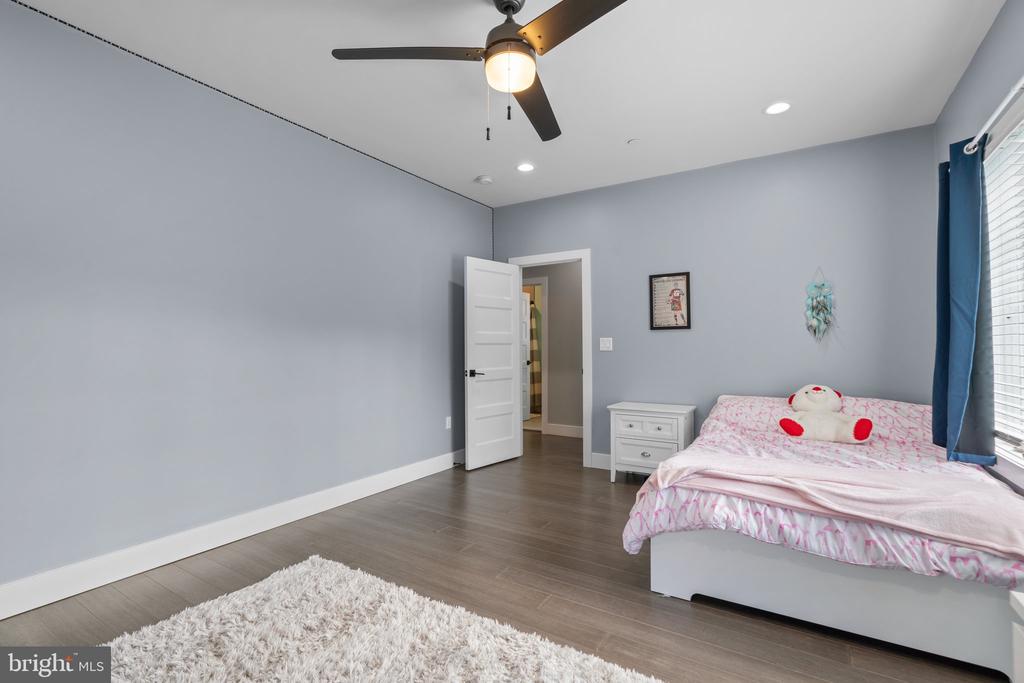 36 BOONE TRAIL
