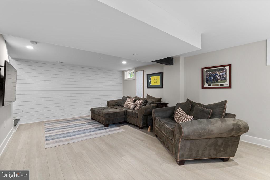 36 BOONE TRAIL