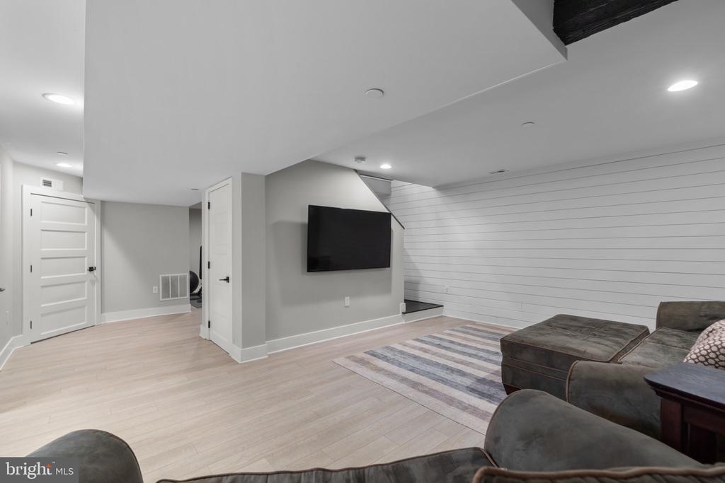 36 BOONE TRAIL