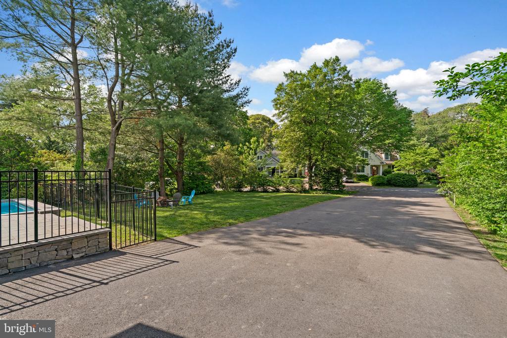 36 BOONE TRAIL