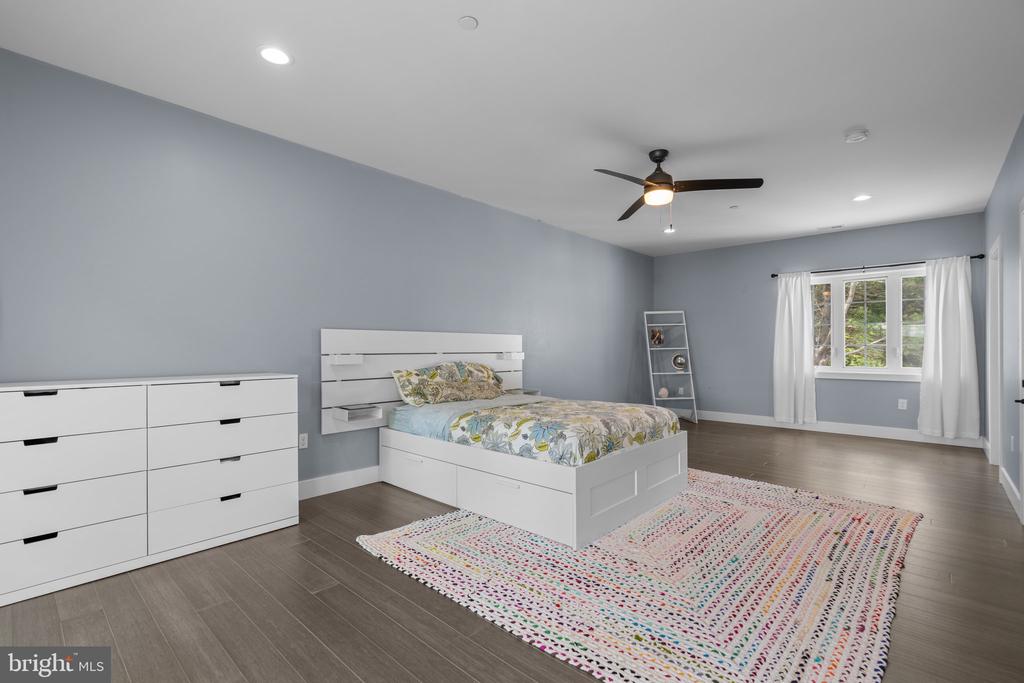 36 BOONE TRAIL