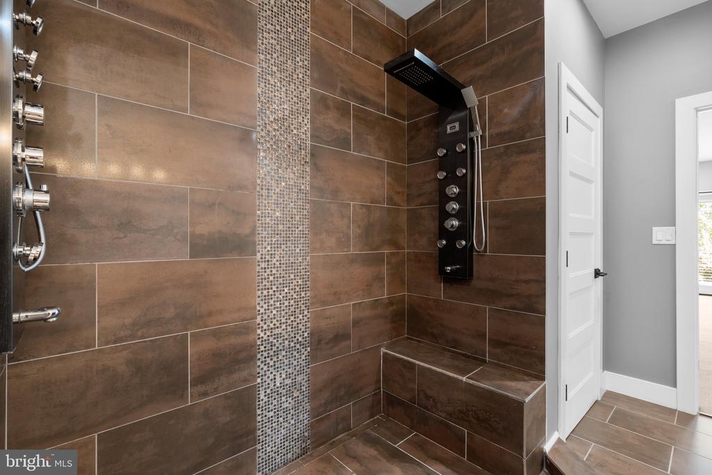 36 BOONE TRAIL