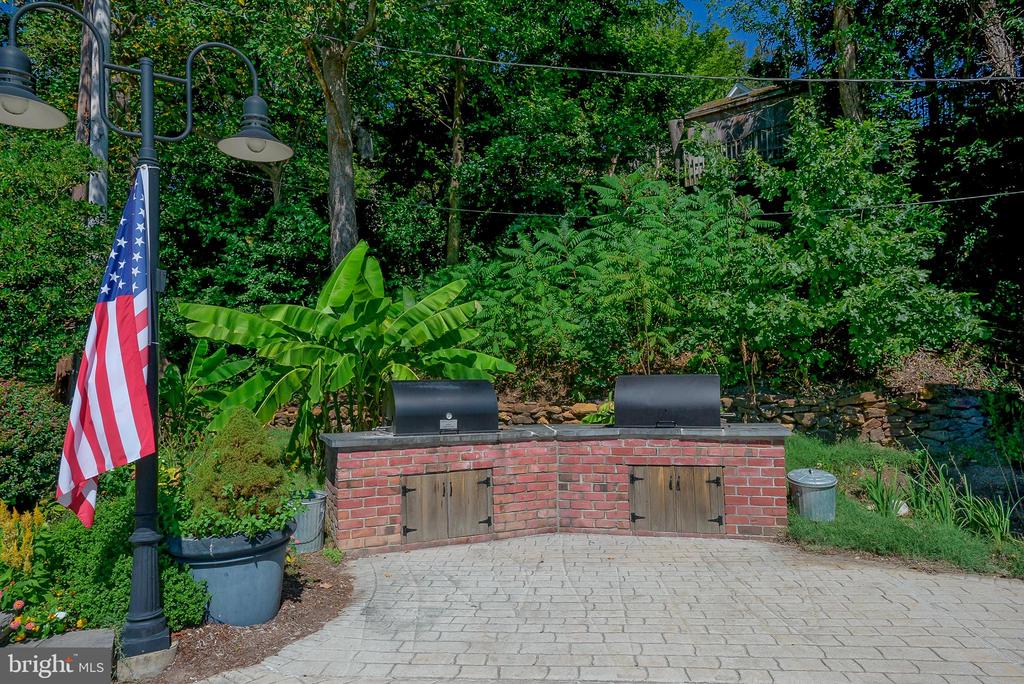 36 BOONE TRAIL