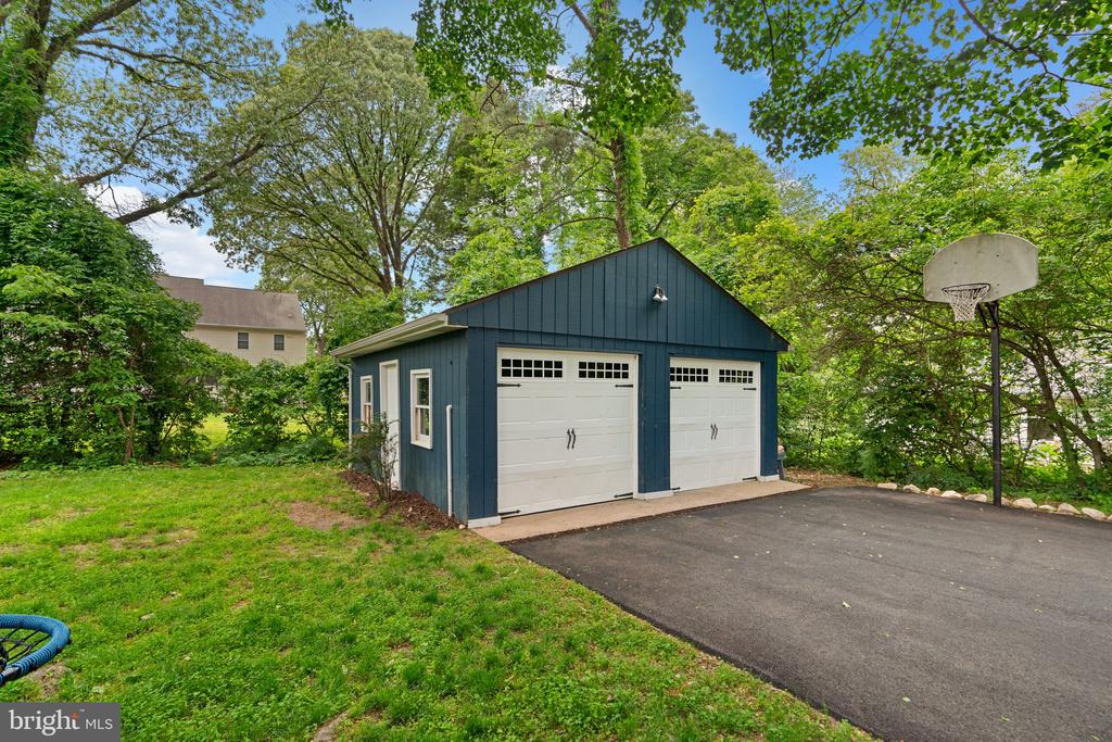 515 OWENS WAY