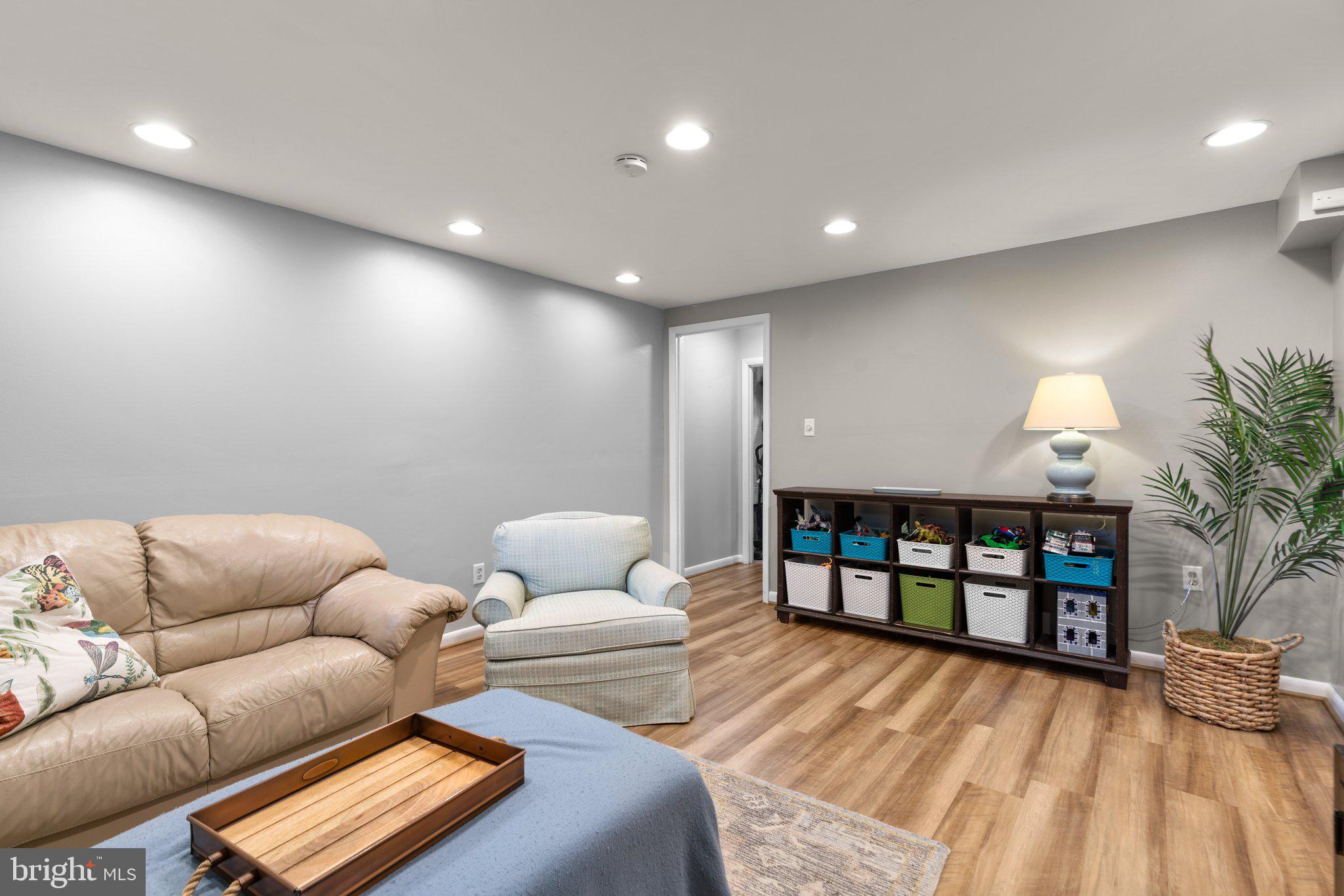 515 OWENS WAY