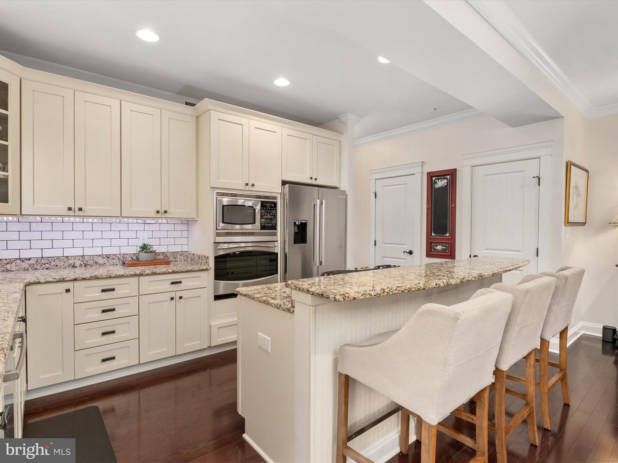 816 BAY RIDGE AVENUE